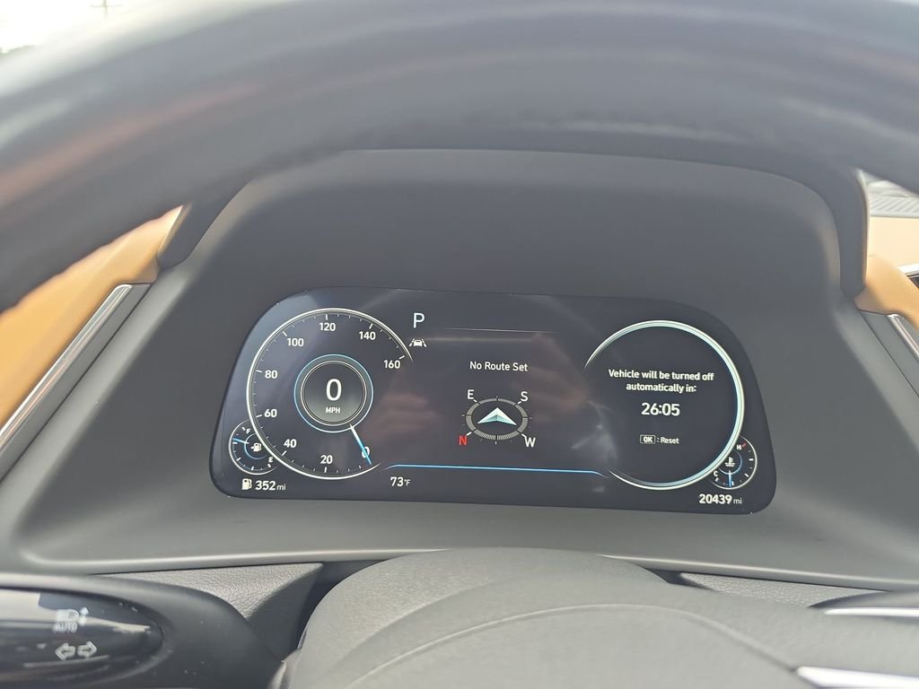 Used 2020 Red Hyundai Limited image 15