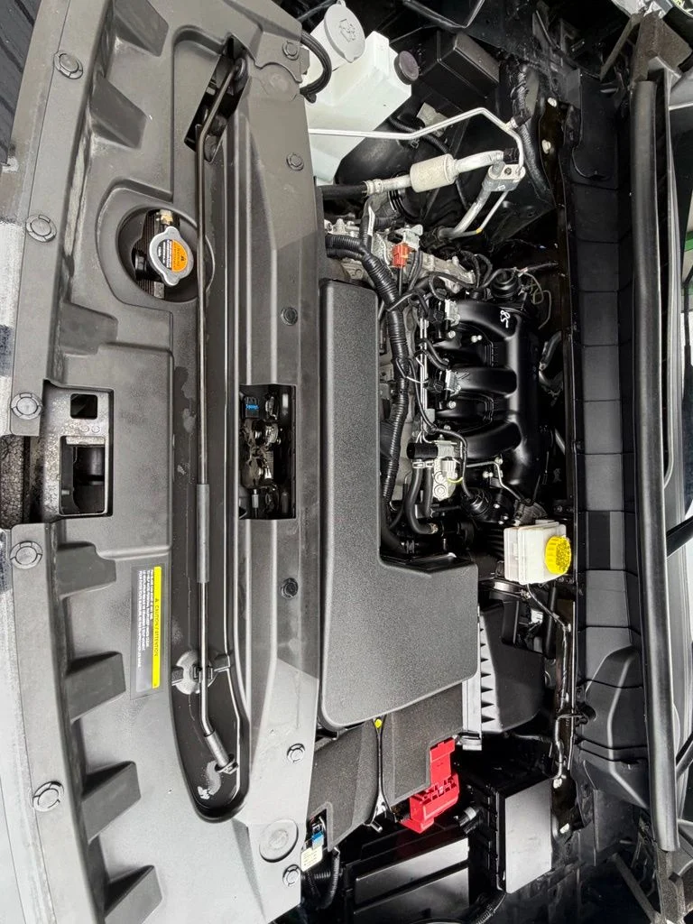 Used 2025 Black Nissan SL image 7