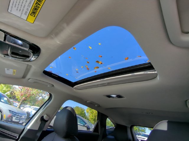Certified Used 2024 Blue Hyundai SEL image 12