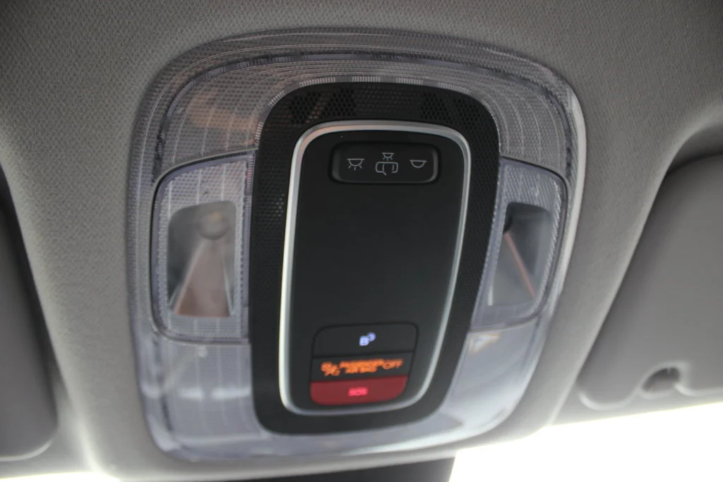 Used 2026 White Hyundai SEL Premium image 16