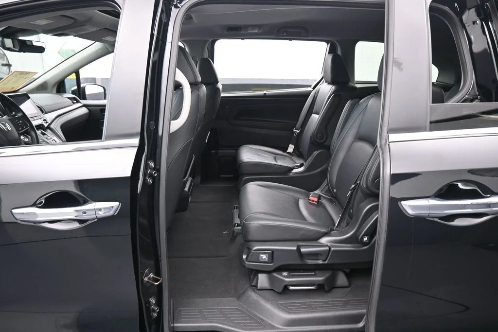 Used 2024 Black Honda EX-L image 31