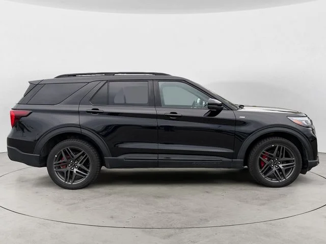 Used 2025 Black Ford ST-Line image 4