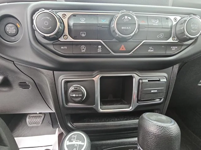 2023 Jeep Wrangler 4-Door Willys Sport - Photo 26