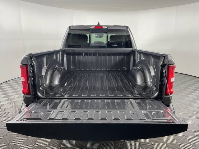 New 2026 Granite Crystal Metallic Clear-Coat Exterior Paint RAM Laramie image 6
