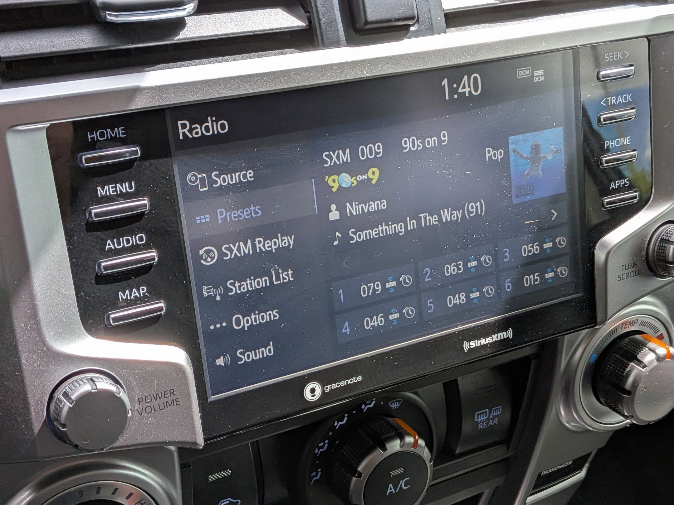 2020 Toyota 4Runner SR5 - Photo 18