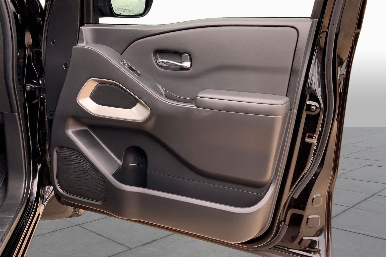 Used 2024 Super Black Nissan SV image 23