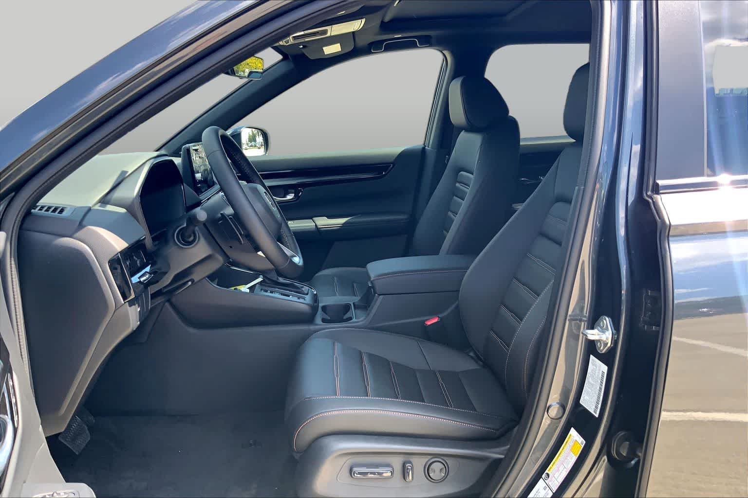 New 2027 Meteorite Gray Metallic Honda Sport Touring Hybrid AWD image 9