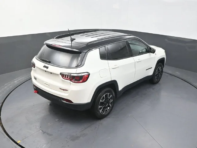 Used 2020 White Jeep Trailhawk image 29