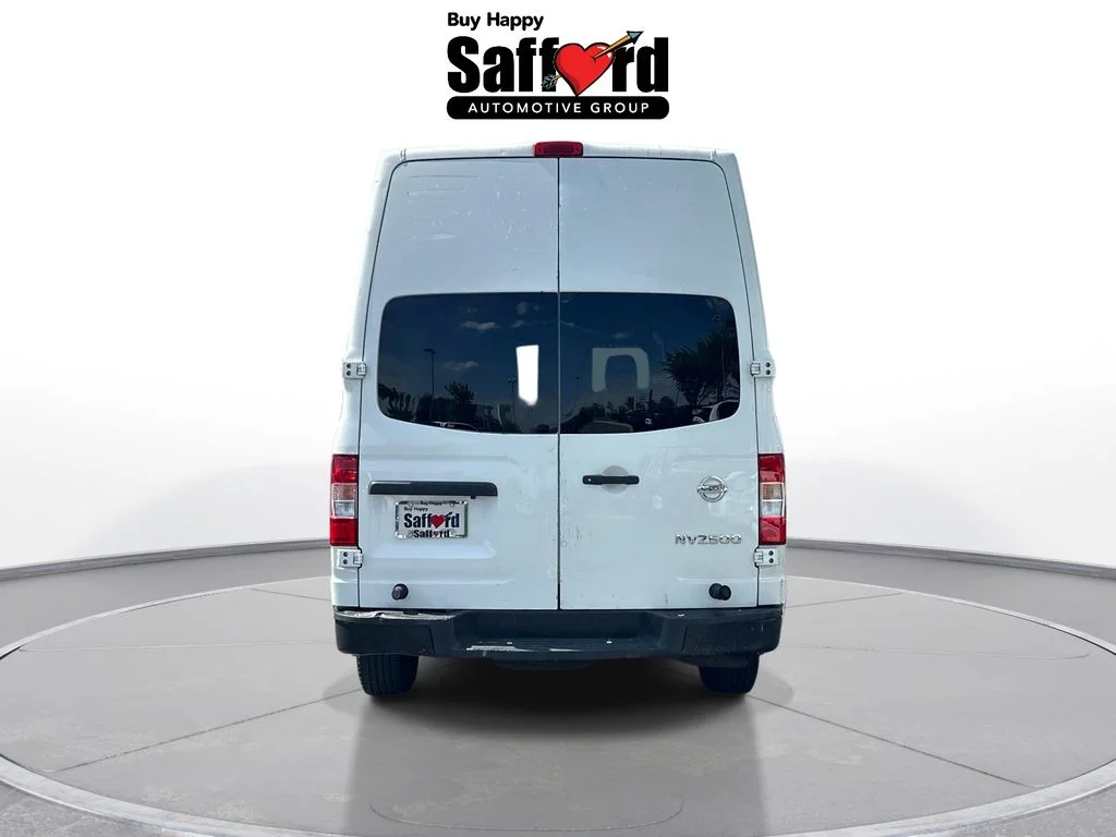 Used 2019 White Nissan S image 6