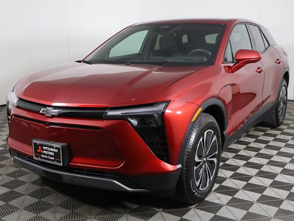 Used 2025 Red Chevrolet LT image 7