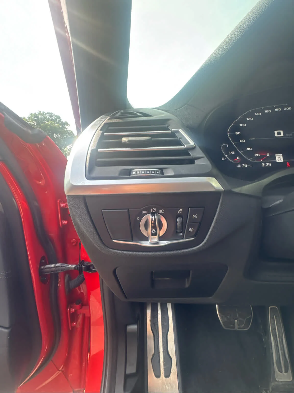 Used 2023 Orange BMW  image 22