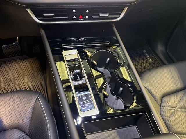 New 2026 Black Volkswagen 2.0T SE w/Technology image 20