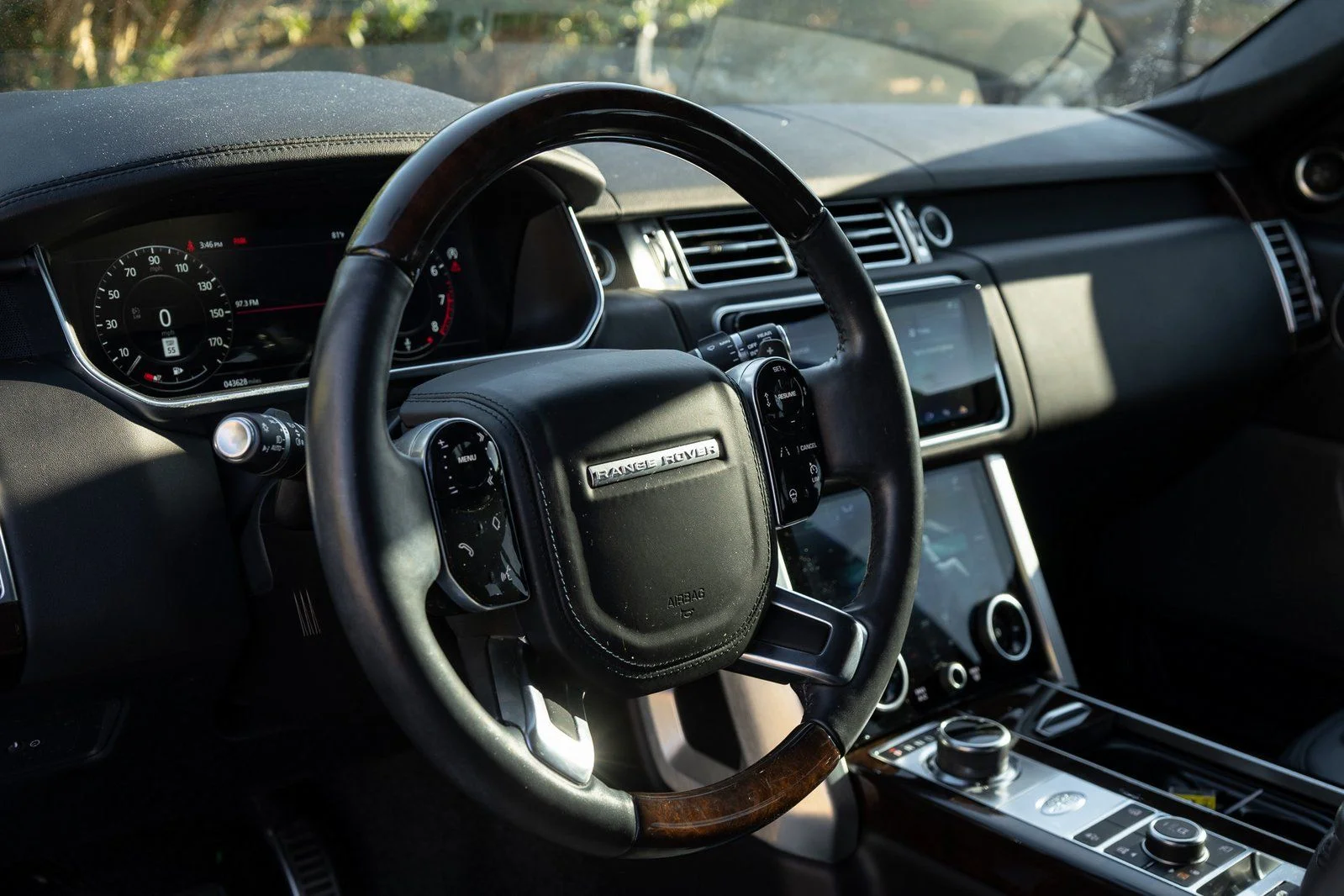 Used 2021  Land Rover Westminster image 21