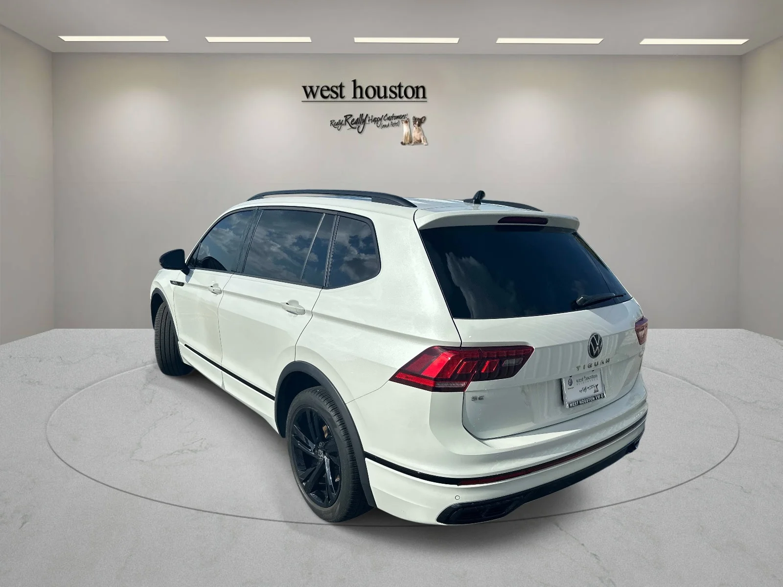 Used 2024 White Volkswagen SE R-Line Black image 7