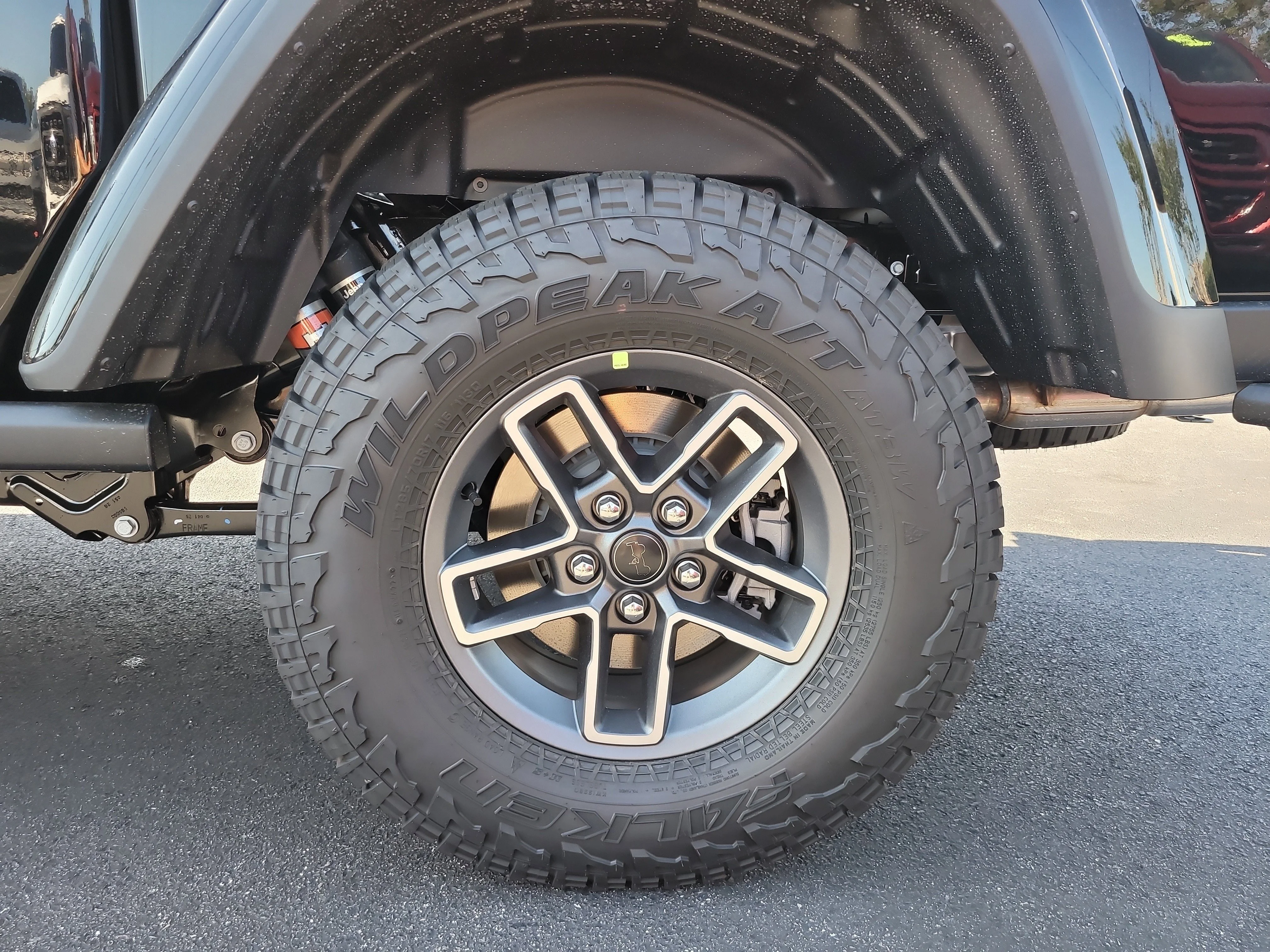 New 2026 Black Clearcoat Jeep Mojave X image 9