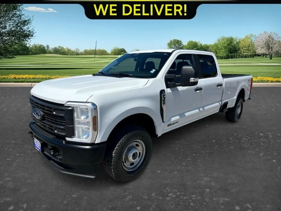 Used 2024 White Ford XL image 1