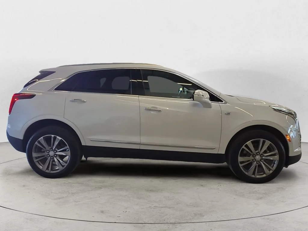 Used 2025 Crystal White Tricoat Cadillac Premium Luxury image 7