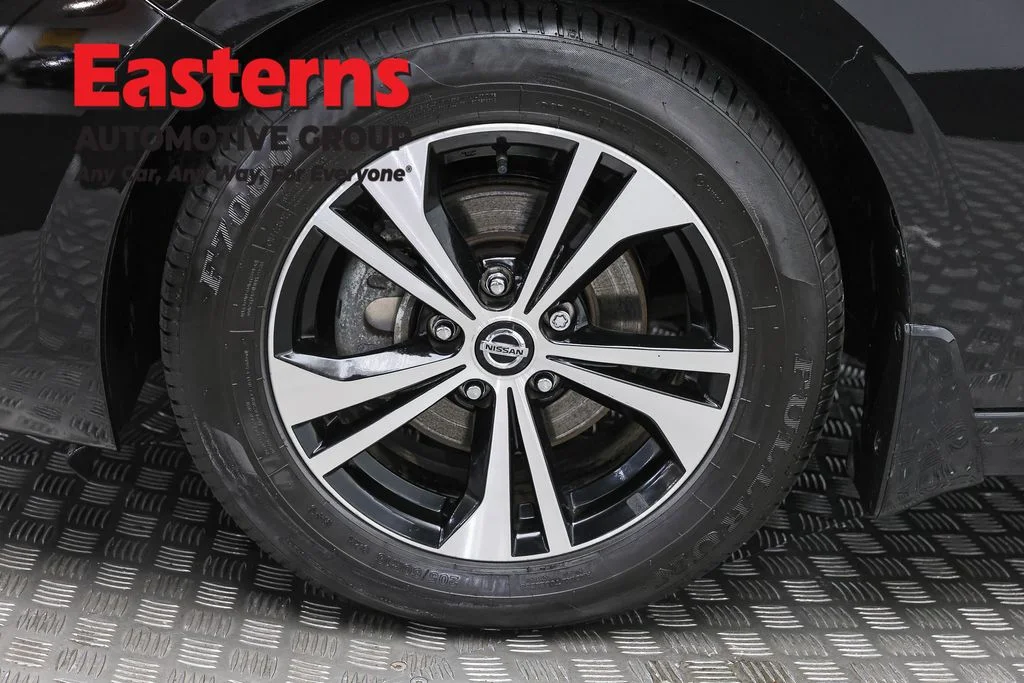 Used 2023 Black Nissan SV image 32