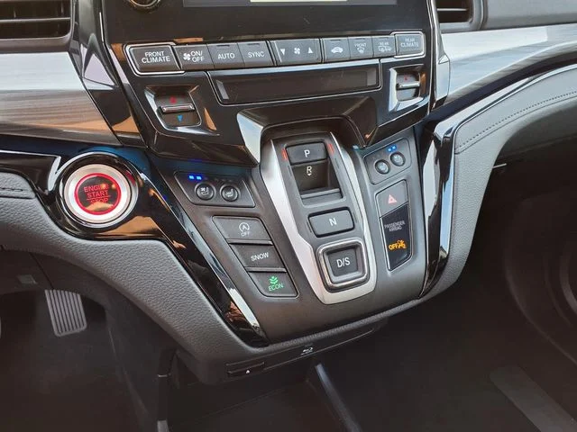 2024 Honda Odyssey Elite - Photo 13