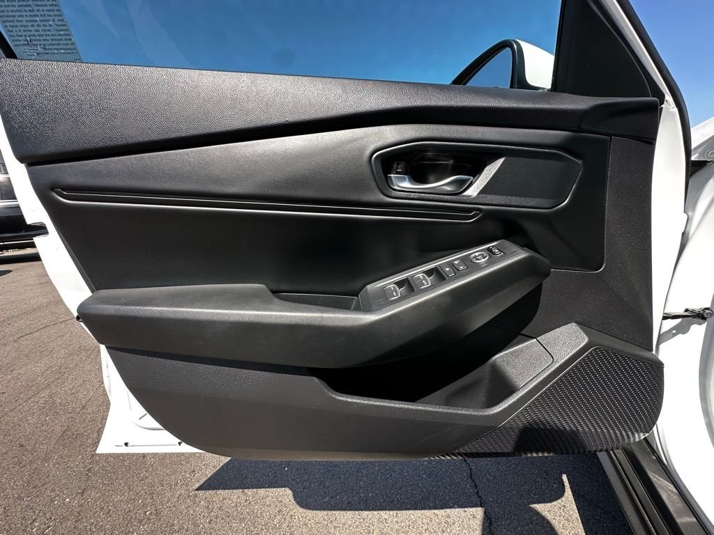 Used 2024  Honda EX image 8