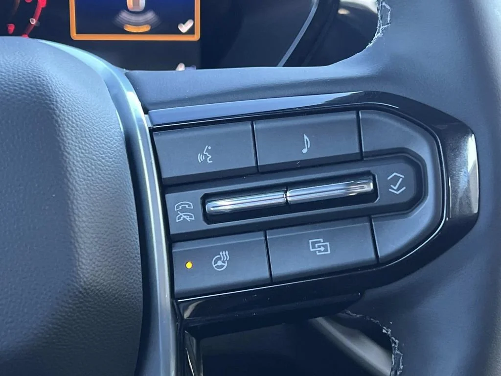 2026 Chevrolet Colorado LT - Photo 19
