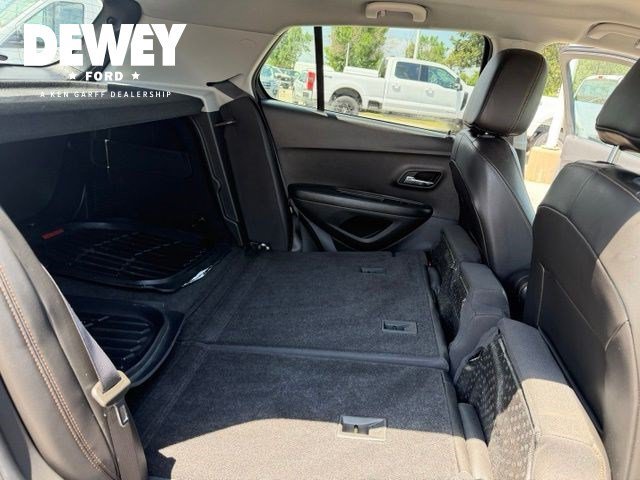 Used 2022 Stone Gray Metallic Chevrolet LT image 33