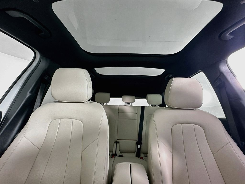 New 2026 Polar White Mercedes-Benz GLB 250 image 21