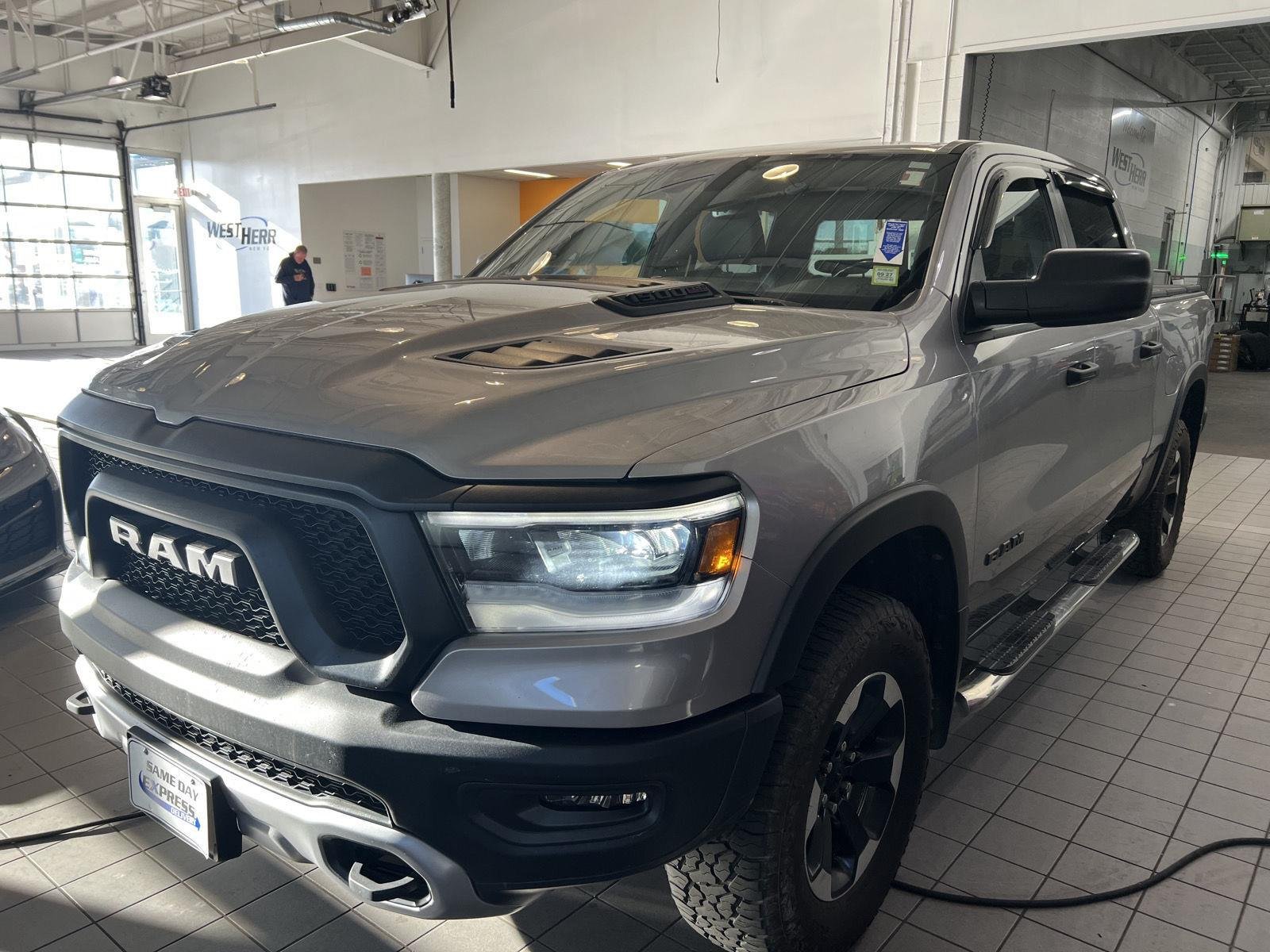 Used 2022 Billet Silver Metallic Clearcoat Ram Rebel image 4