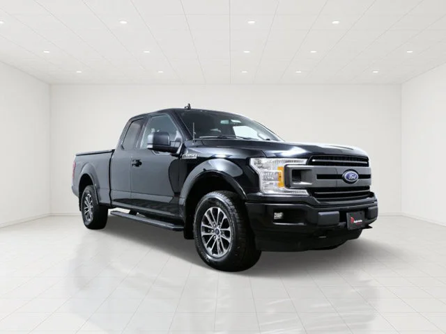 Used 2018 Black Ford XLT image 1