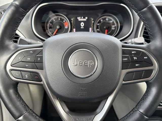 Used 2021 Beige Jeep Latitude Plus image 28