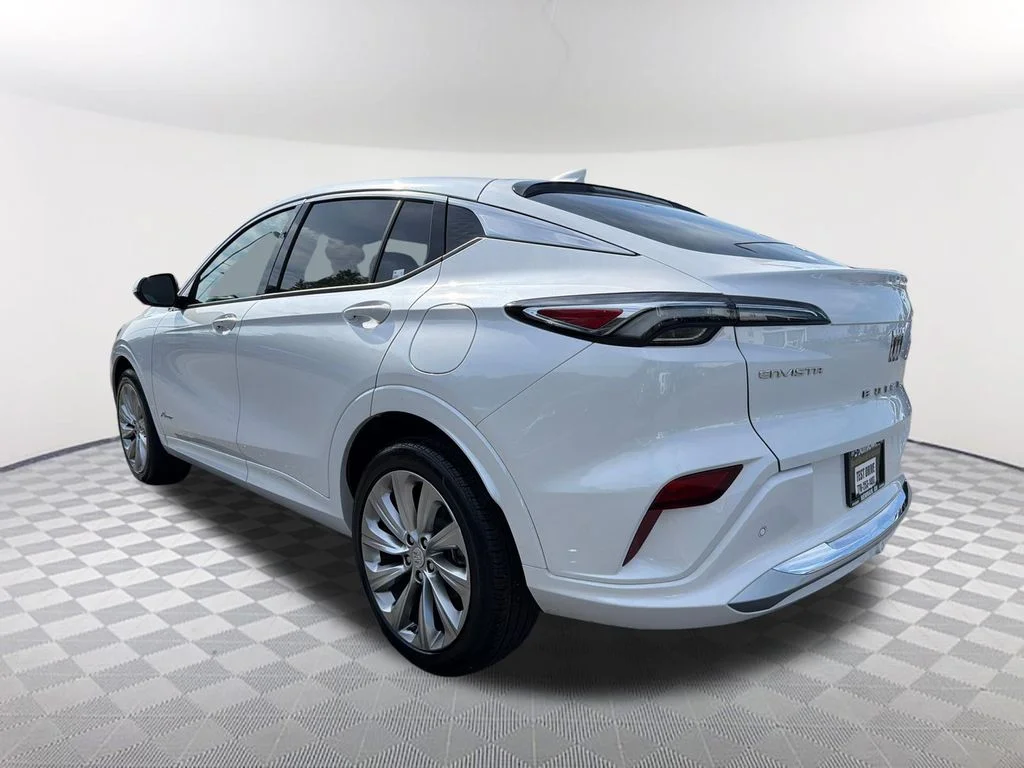 Used 2025 White Buick Avenir image 7