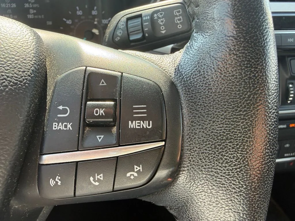 Used 2020 Silver Ford SEL image 17