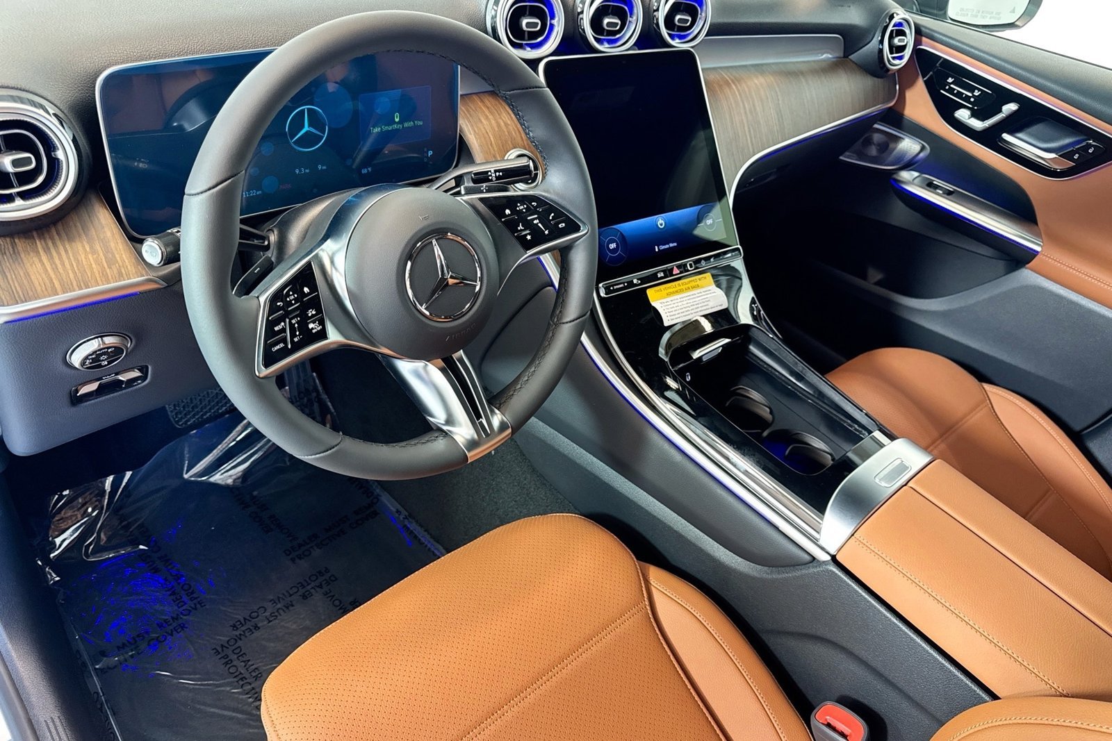New 2026 Polar White Mercedes-Benz GLC 300 image 9