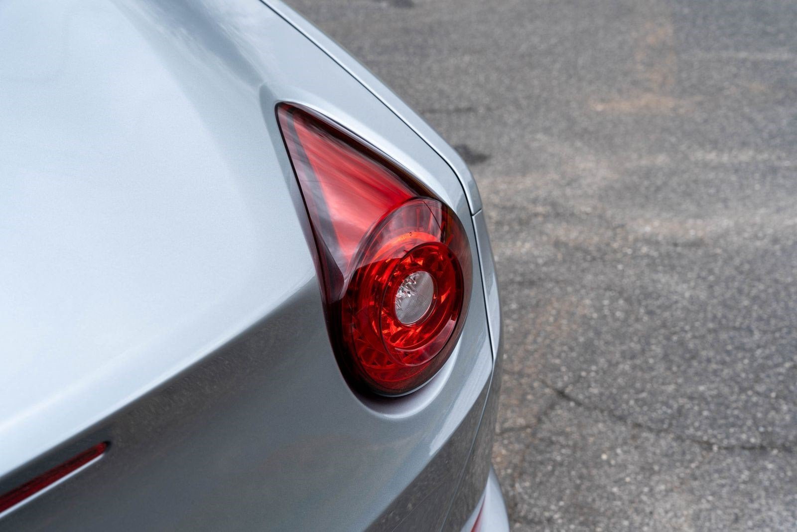 Certified Used 2017 Grigio Titanio Metall Ferrari  image 18