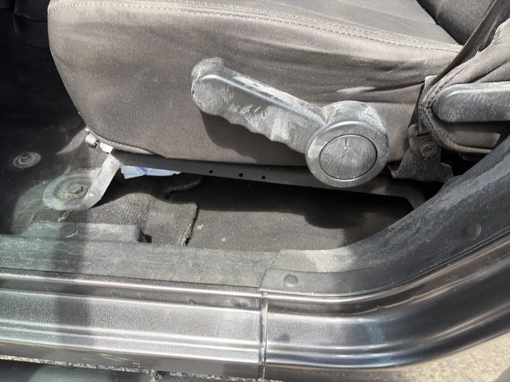 Used 2018 Gray Jeep Unlimited Sport image 12
