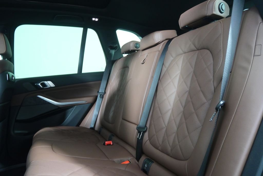 New 2026 Gray Metallic BMW sDrive40i image 15