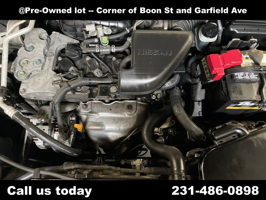 Used 2010 Black Nissan SL image 10