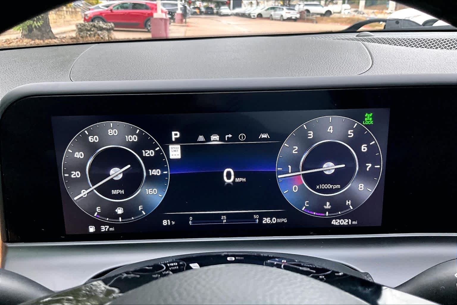 New 2024 Snow White Pearl Kia SX image 25
