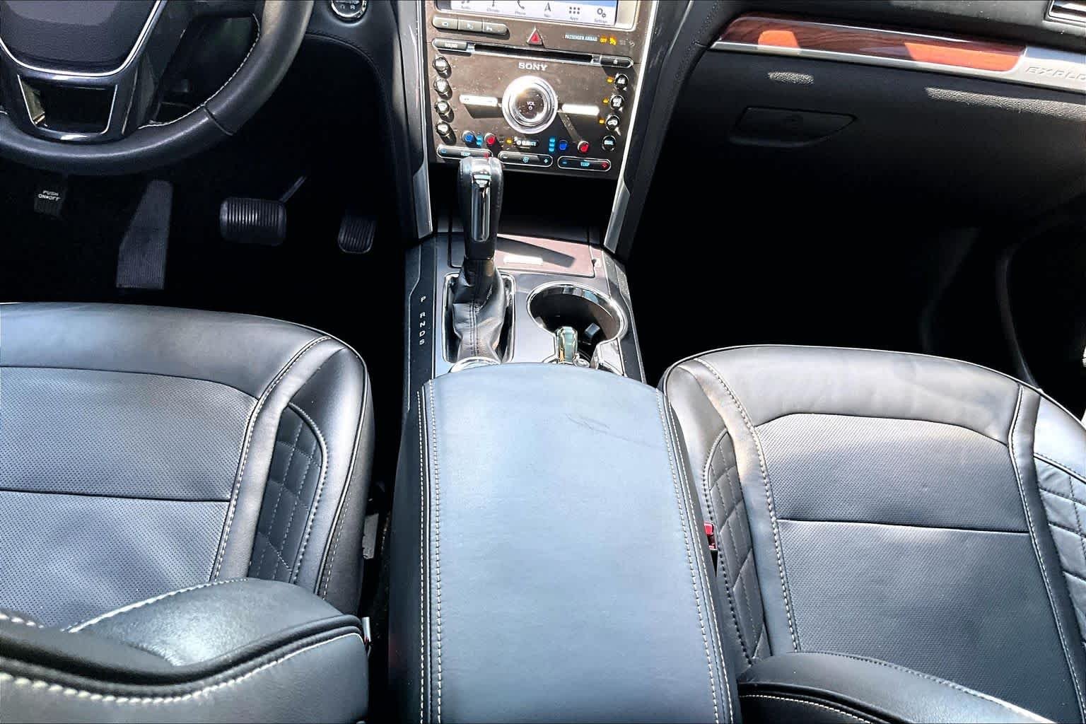 Used 2018 Magnetic Ford Platinum image 17