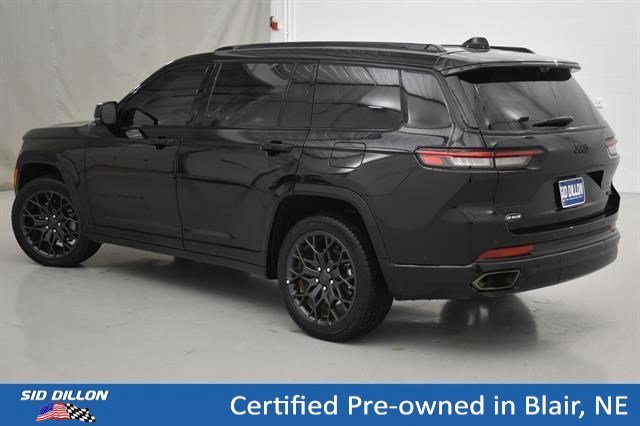 Certified Used 2024 Diamond Black Crystal Pearlcoat Jeep Summit image 15