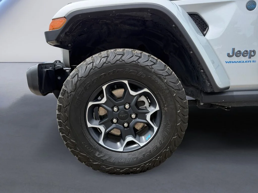 Used 2023 Silver Jeep Rubicon 4xe image 11