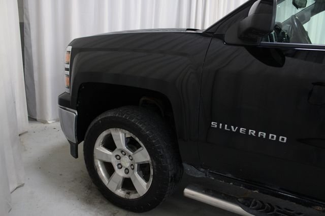Used 2014 Black Chevrolet LT image 28