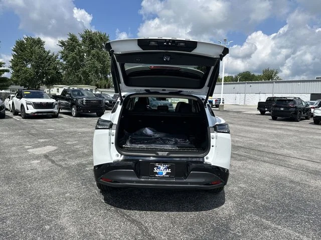 New 2026 Everest White Pearl TriCoat Nissan Platinum image 23