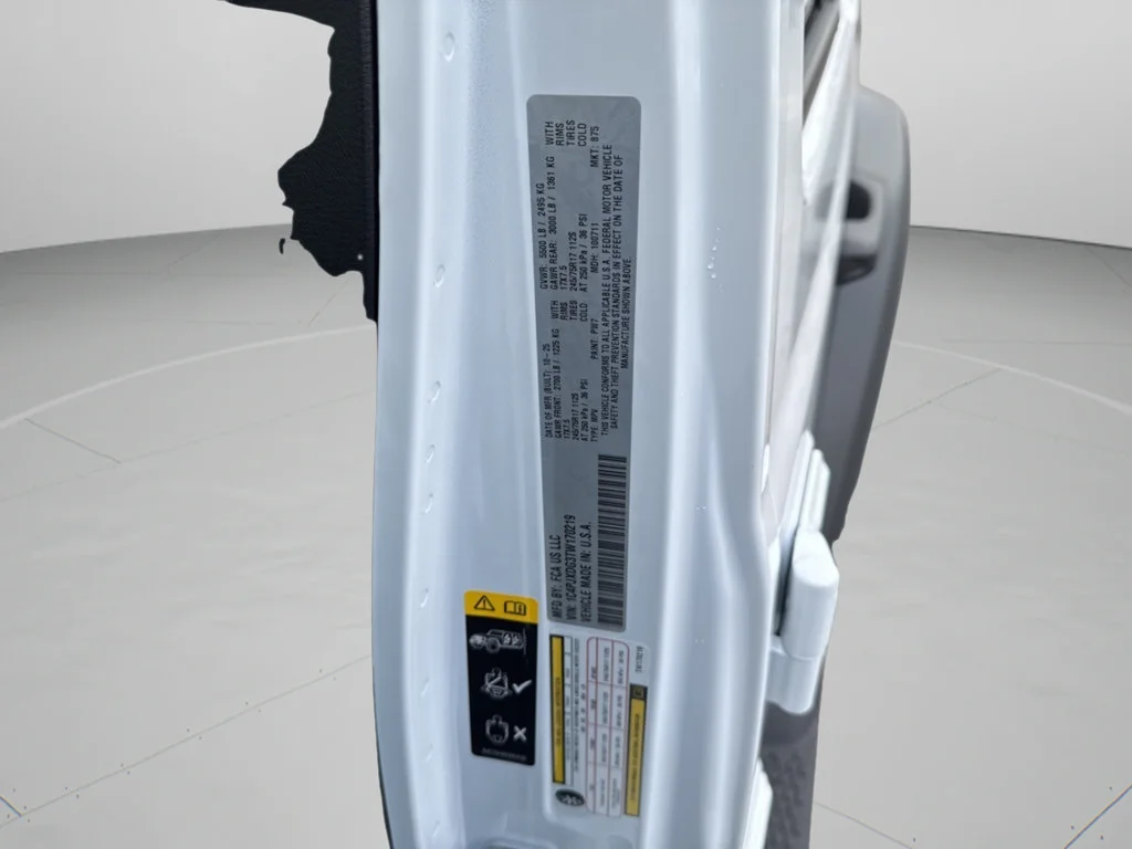 New 2026 Bright White Clear-Coat Exterior Paint Jeep Sport S image 23