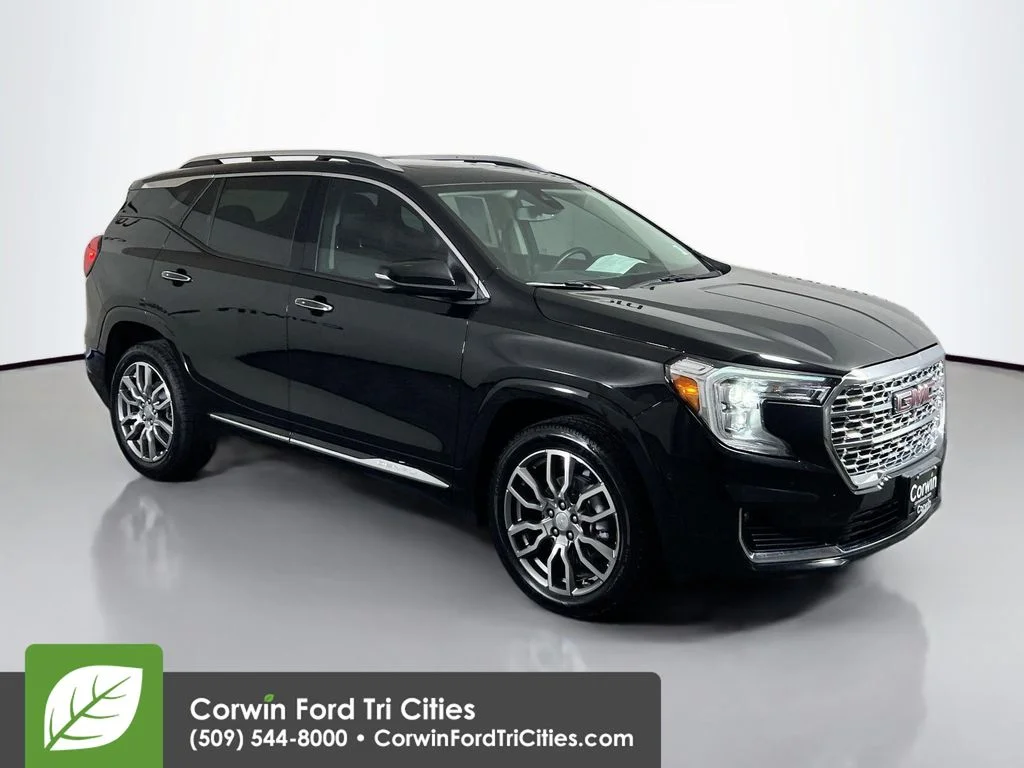 2023 GMC Terrain Denali AWD's photo