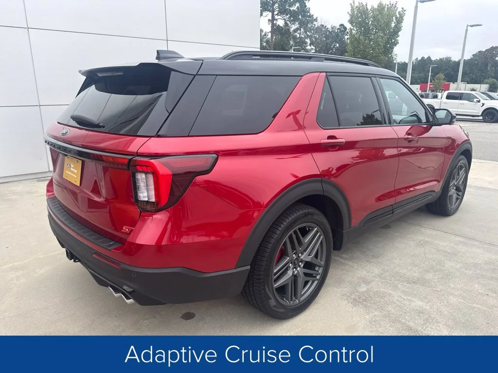 Used 2026 Rapid Red Metallic Tinted Clearcoat Ford ST image 6