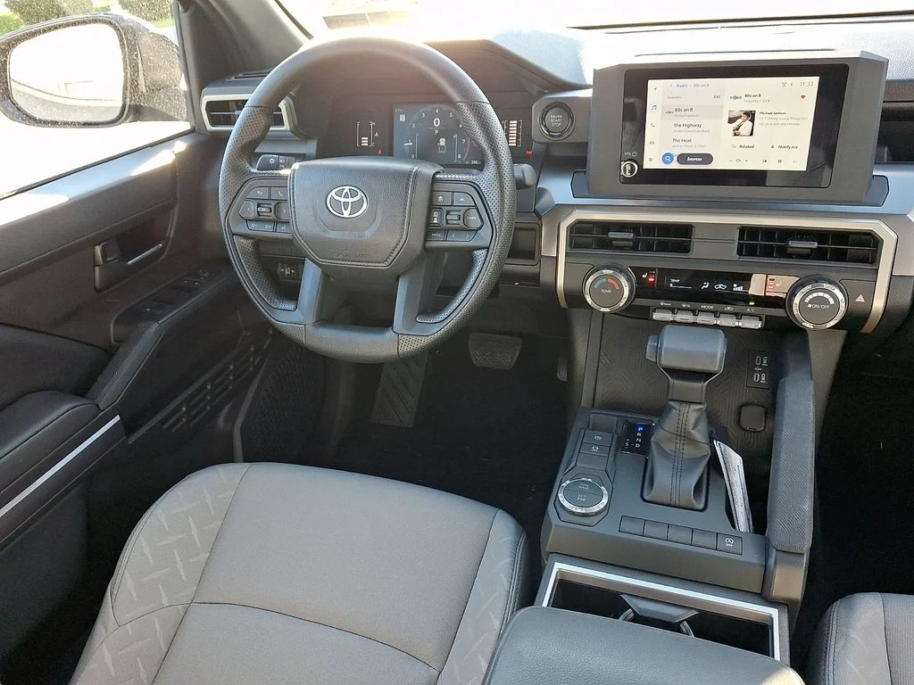 2026 Toyota Tacoma SR5 - Photo 10