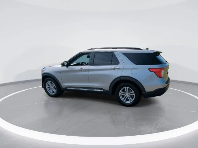 Used 2022 Silver Ford XLT image 6
