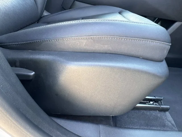 Used 2025 White Chevrolet LT image 36