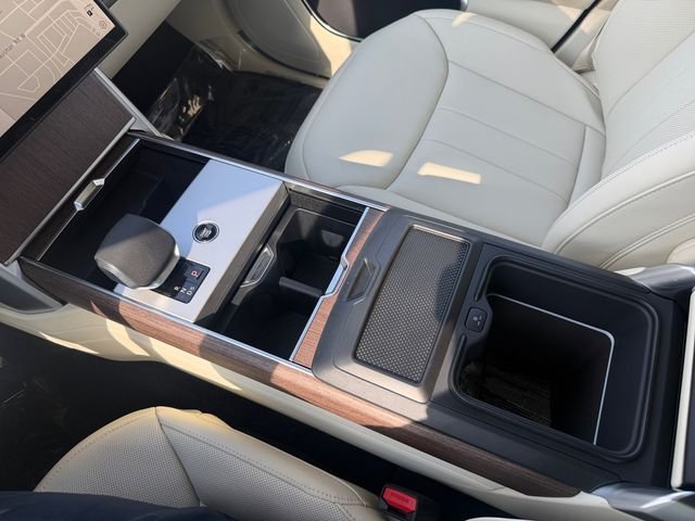 New 2026 Fuji White Land Rover SE image 24
